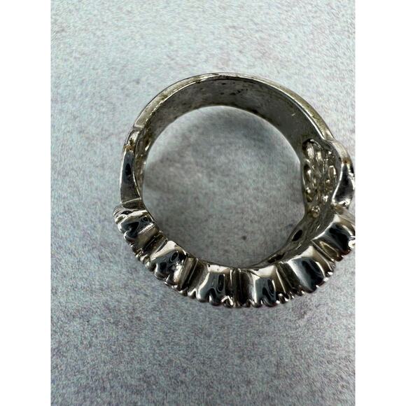 Vintage Women's Fashion Silver-Tone Cubic Zirconia Anniversary Cocktail Ring - 8 - Picture 3 of 6